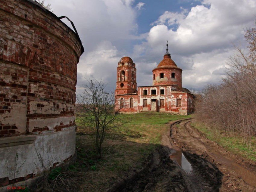 Ныне область. Село крутое Липецкая область Елецкий район. Храм Троицы Живоначальной в селе Куймань Липецкой област. Храм с Ериловка Елецкого района. Троицкая Церковь Елец.