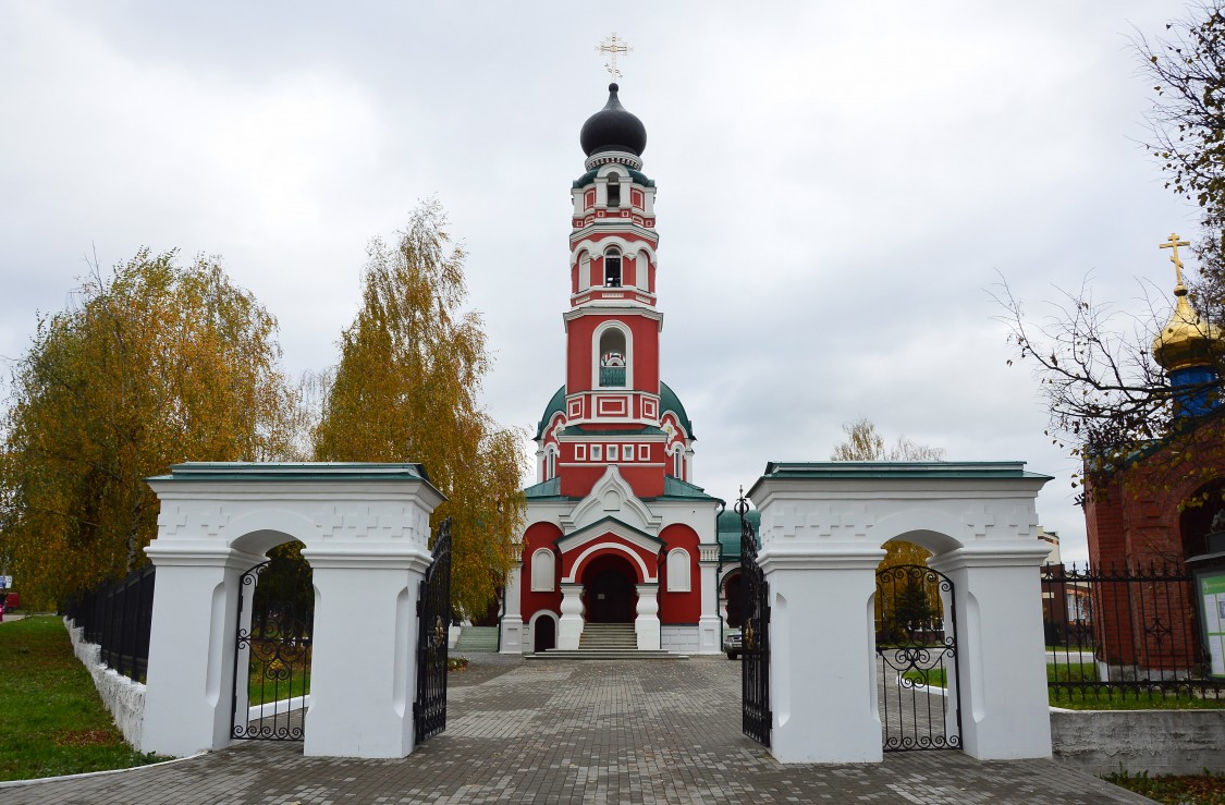 Константиново московской. Церковь Архангела Михаила в Константиново. Храм Архангела Михаила Константиново Раменский. Село Константиново Раменский район Московская область. С Константиново Раменского района Московской области.