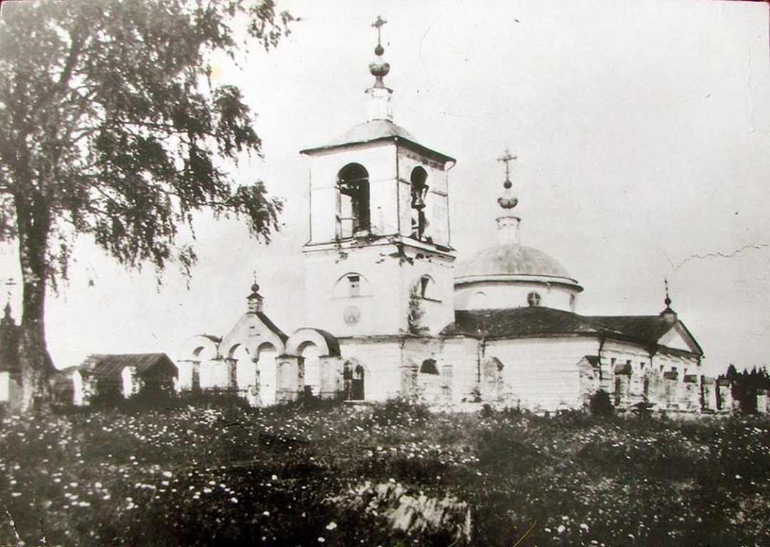 Храм покровское село. Покровская Церковь Рузино. Деревня Рузино Покровский храм. Рузино храм Покрова Пресвятой Богородицы. Село Покровское-Брехово Церковь Покровская Московская область.