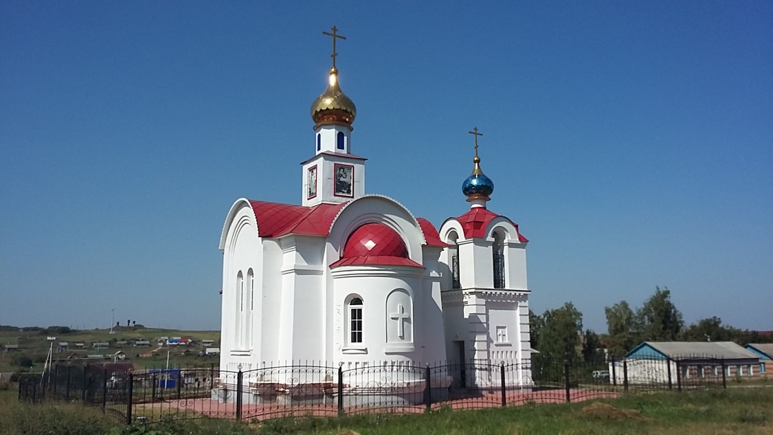 Оренбургская область бугурусланский. Кирюшкино Бугурусланский район. Село Кирюшкино Бугурусланского района. Село Кирюшкино Бугурусланского района Оренбургской области. Церковь Бугурусланский район.