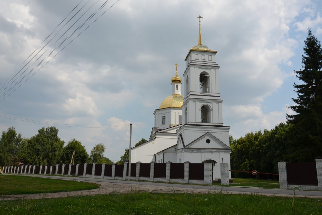 Отчитка орловская область. Село навесное Ливенского района Орловской области. Церковь Богоявления Орловской области. Орловская область Ливны остров. Орловская обл Ливенский район с навесное храм.