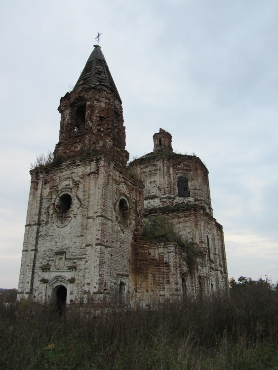 Лопатинский район село