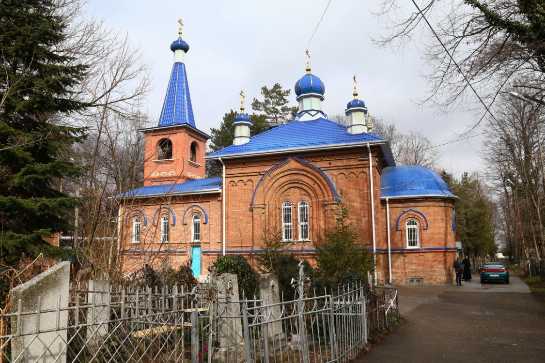 Кладбище майкоп. Церковь Воскресения Христова в Майкопе, Майкоп. Старое кладбище Майкоп. Церковь Святого Воскресения (Майкоп). Адыгейское кладбище в Майкопе.