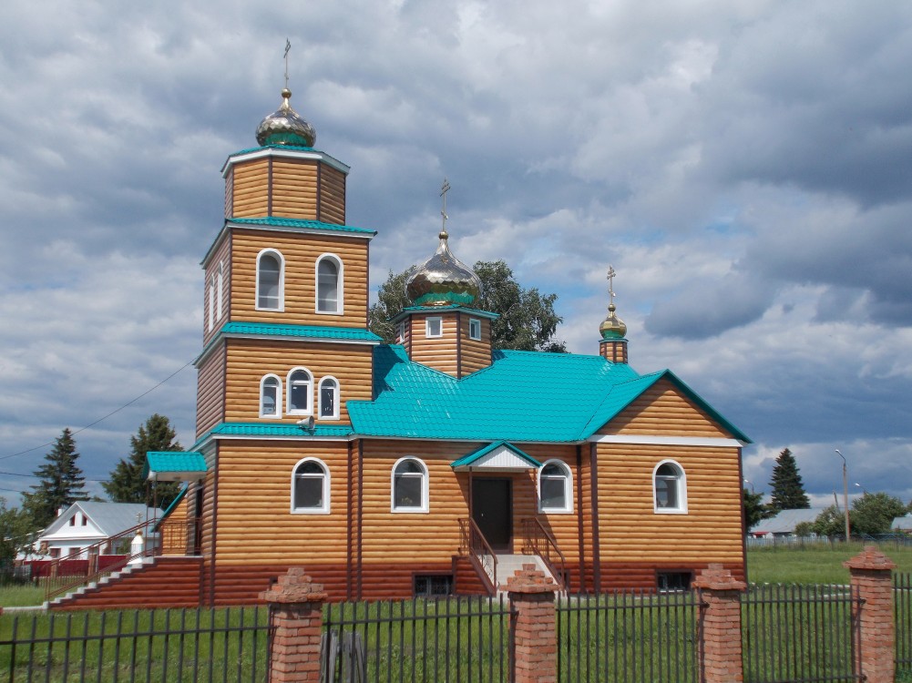 Погода троицкое мелеузовский. Нугуш Церковь Варвары Скворчихинской. Храм Варвары Скворчихинской. Нугуш село в Башкортостан.