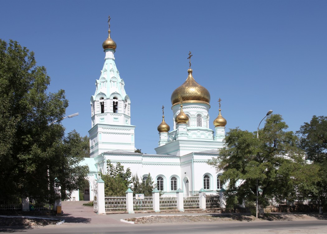 Церковь ростов. Храм Серафима Саровского Ростов-на-Дону. Церковь Серафима Саровского в Ростове на Дону. Церковь (Ростов-на-Дону) Военвед. Ростов на Дону Церковь на Гниловской.