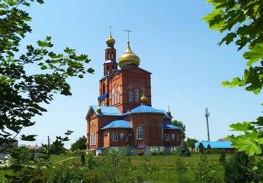 Кочубея улица ставропольский край. Церковь Кочубеевское. Кочубеевское храм Успения Пресвятой Богородицы. Село Кочубеевское Ставропольского края.