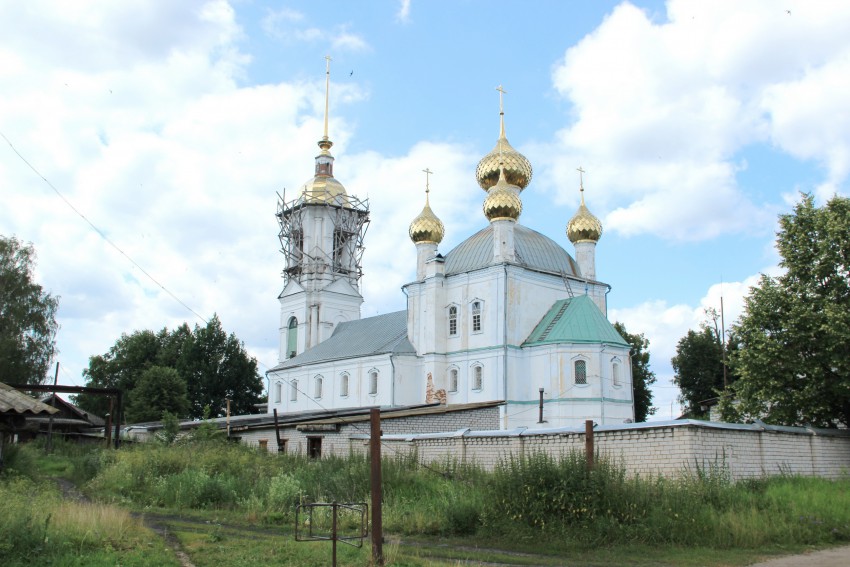 Никольское ярославская. Церковь Николая Чудотворца село Никольское. Никольское Ярославская область храм. Церковь Николая Чудотворца Углич.