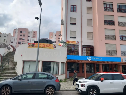 Loja para Venda em Alverca do Ribatejo e Sobralinho