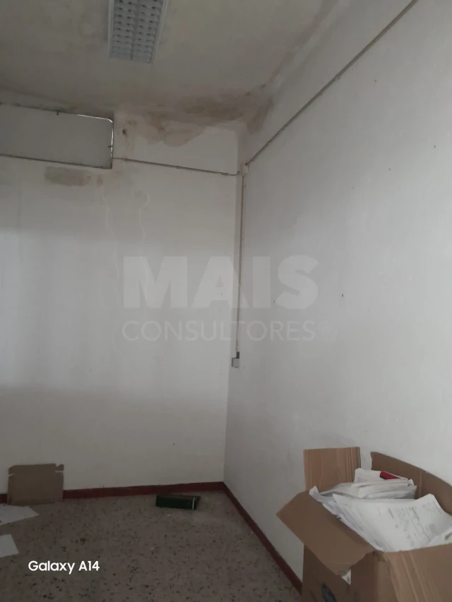 Loja para Venda em Póvoa de Santa Iria e Forte da Casa