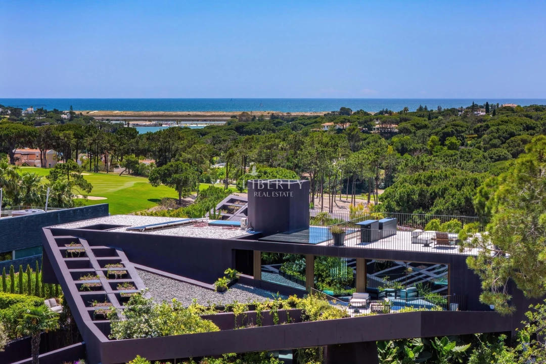 Moradia T7 para Venda em Almancil