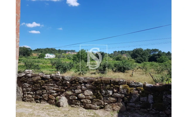 Terreno para Venda em Mouçós e Lamares