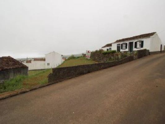 Terreno para Venda em Lomba da Fazenda