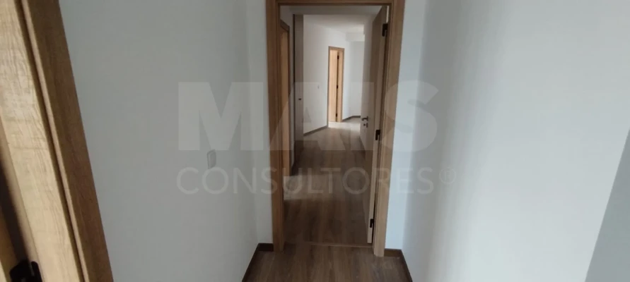 Apartamento T4 para Venda em Castanheira do Ribatejo e Cachoeiras