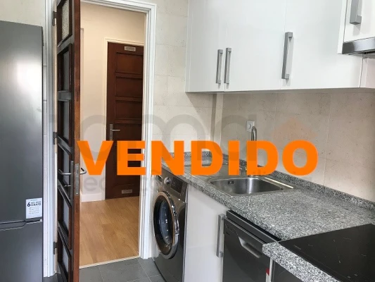 Apartamento T2 para Venda em Arroios