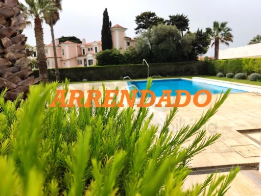 Apartamento T2 para Arrendamento em Carcavelos e Parede