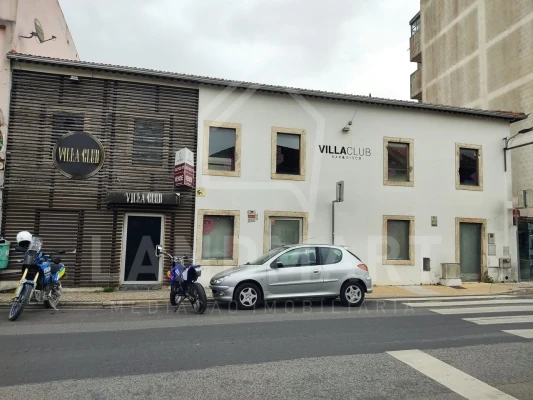 Prédio para Venda em Benedita