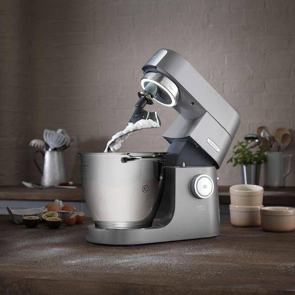 مجموعة مطبخ وعجانة متعددة الاستخدام من KENWOOD - مصنوعة من ال Titanium - حجم XL - وعاء معدني سعة 6.7 لتر - استطاعة 1700 واط – إضاءة ليد - KVL8430S