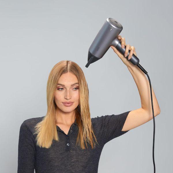 سيشوار ومصفف الشعر من Braun - مزود ب 3 ملحقات - 3 مستويات حرارة مع هواء بارد - استطاعة 2200 واط - BRHD435SDE