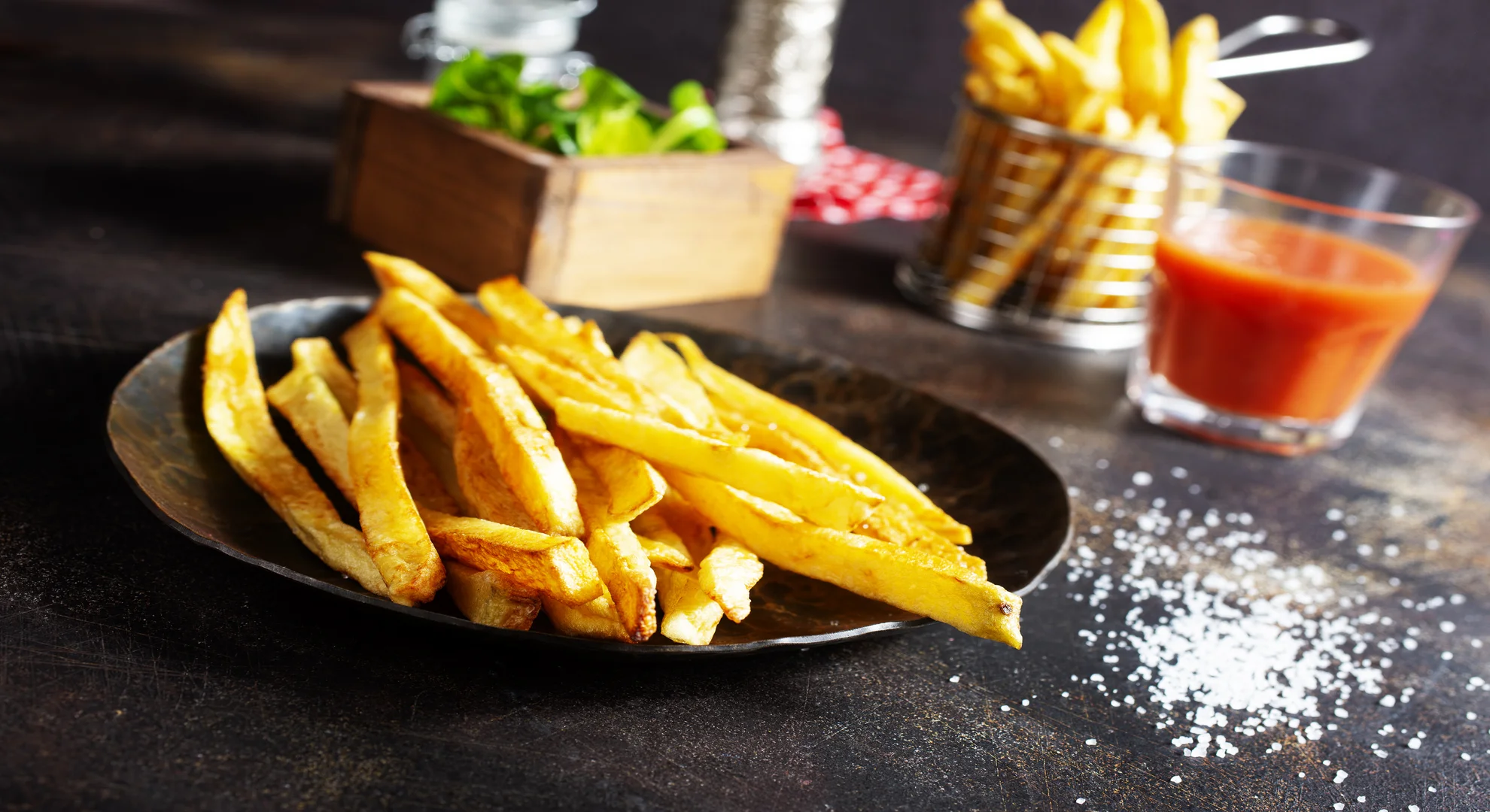 The secret of potato crunch with the way cheddar sauce is prepared