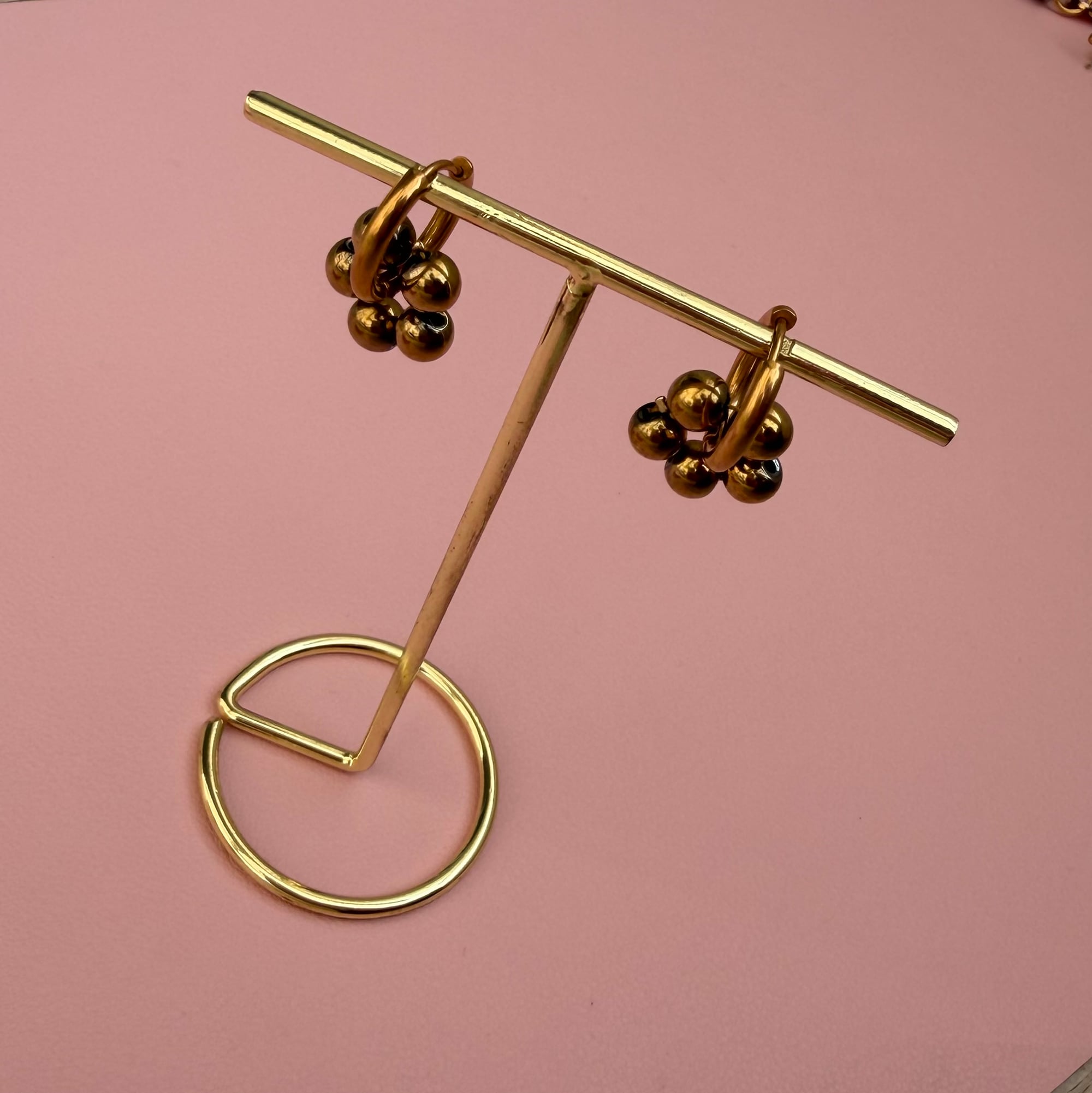 Minđuše sa priveskom od hematita