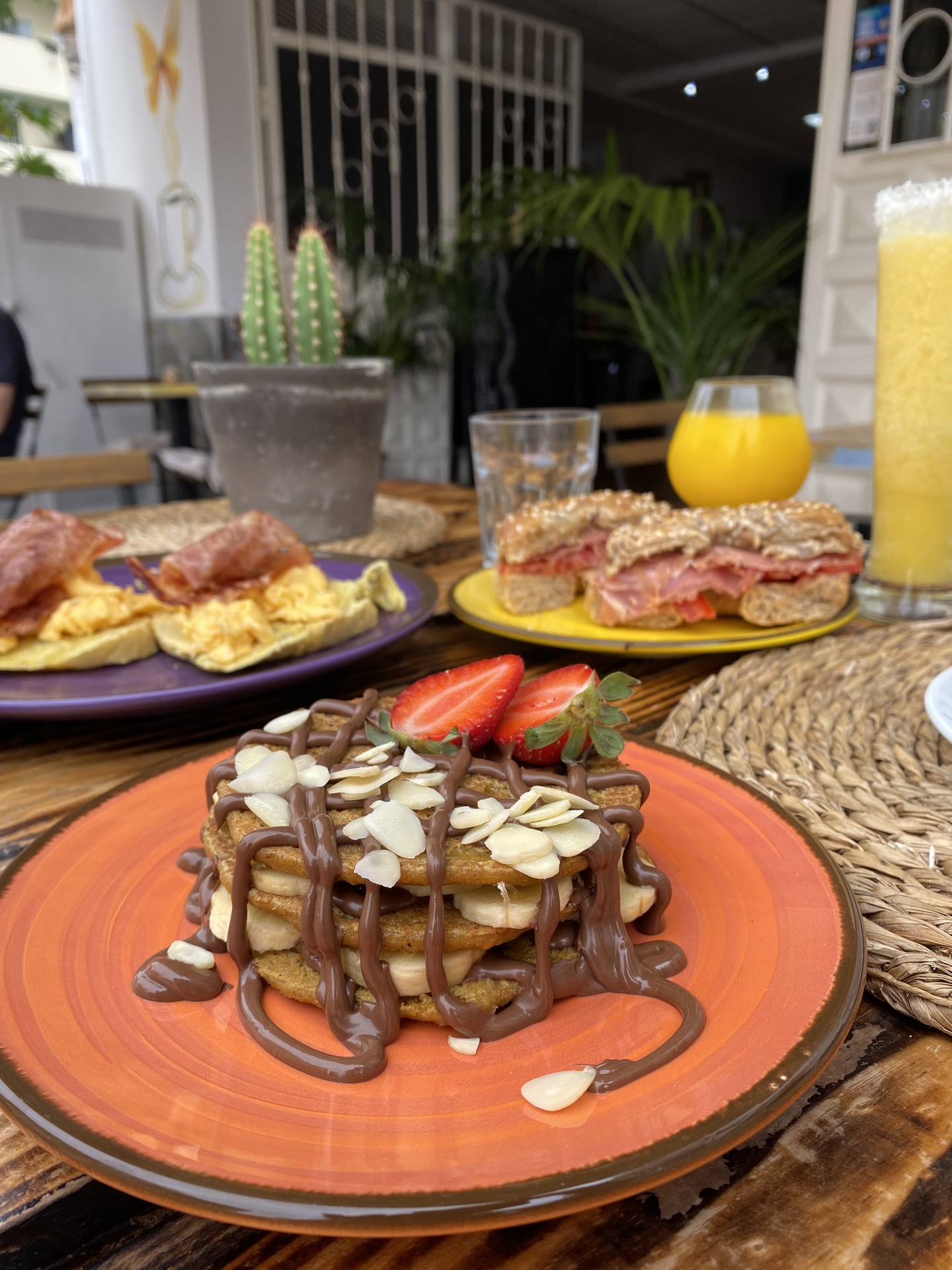 Simple coffee brunch