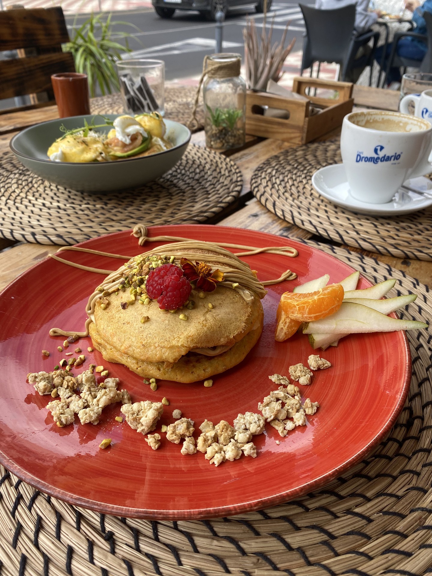 Simple coffee brunch