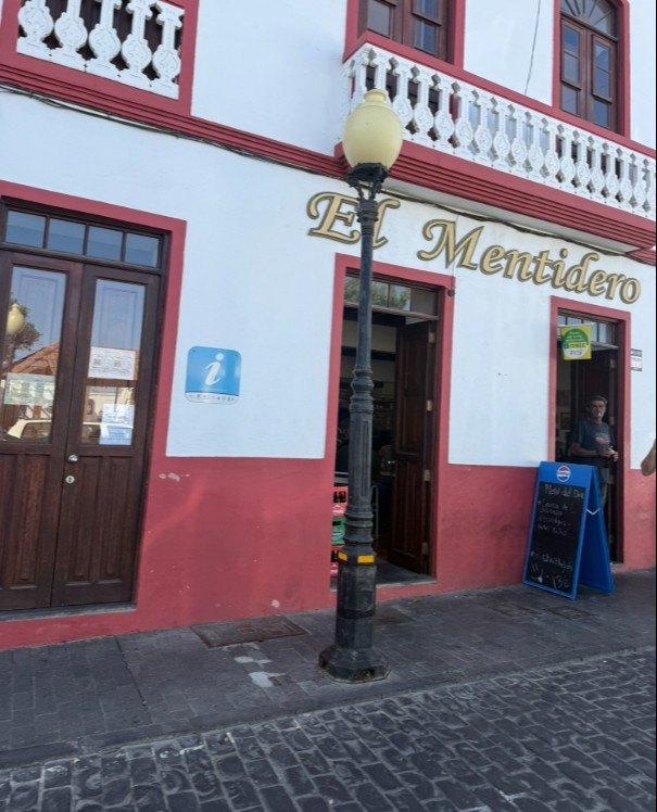 Bar El Mentidero