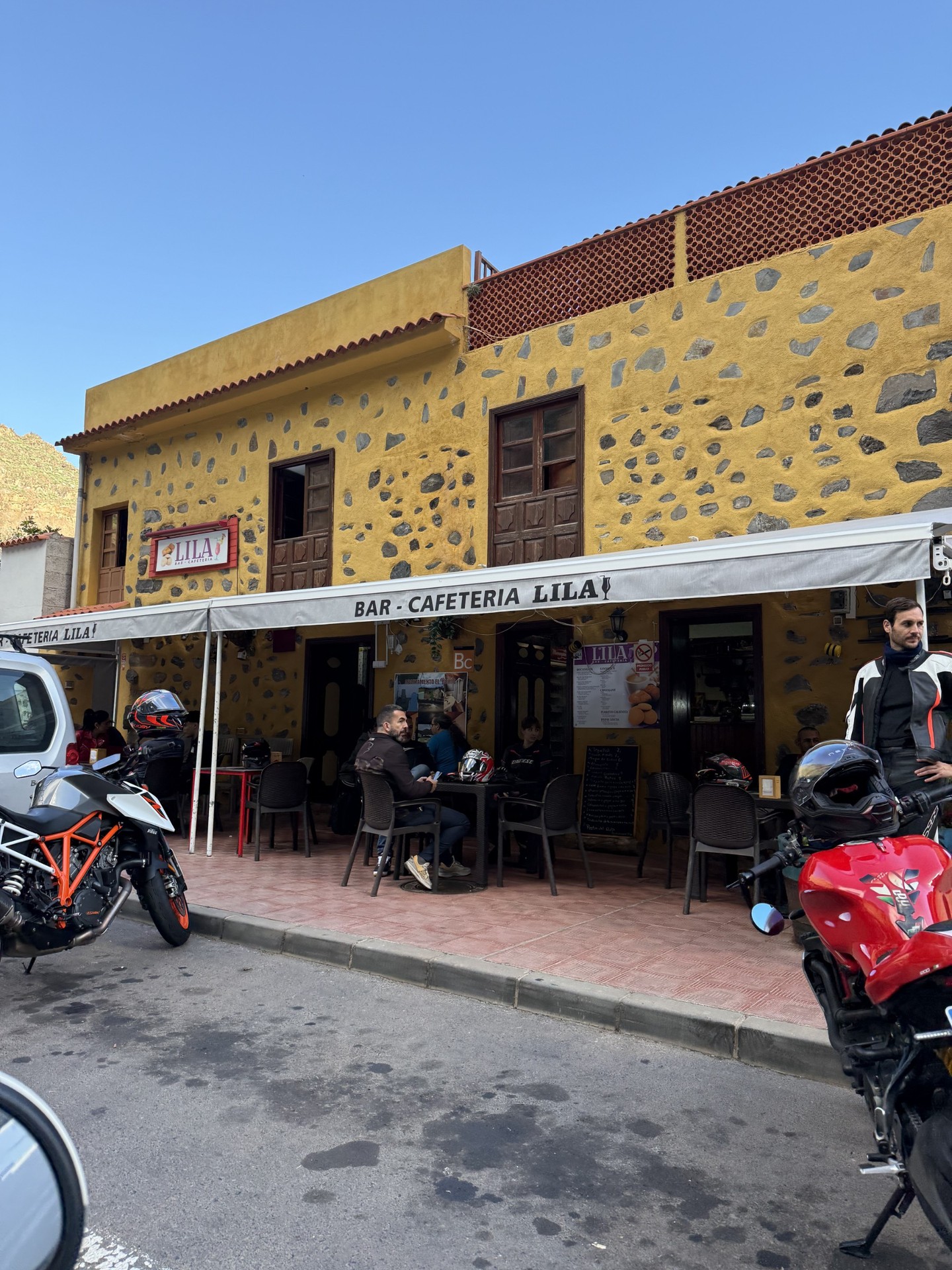 Bar-Zumería Lila