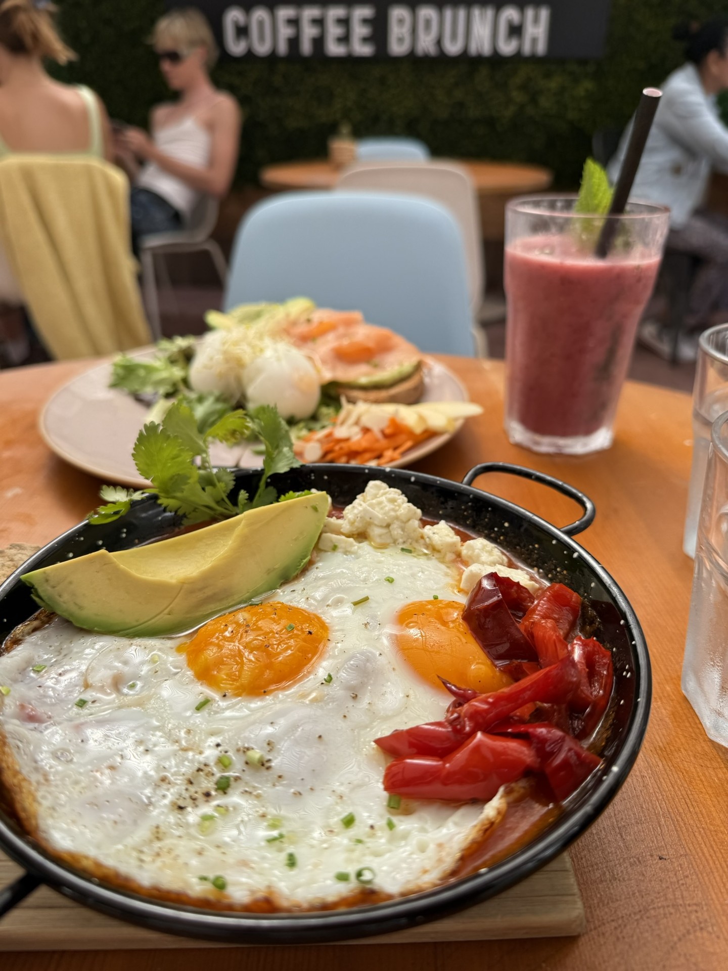 Pistacho coffee brunch