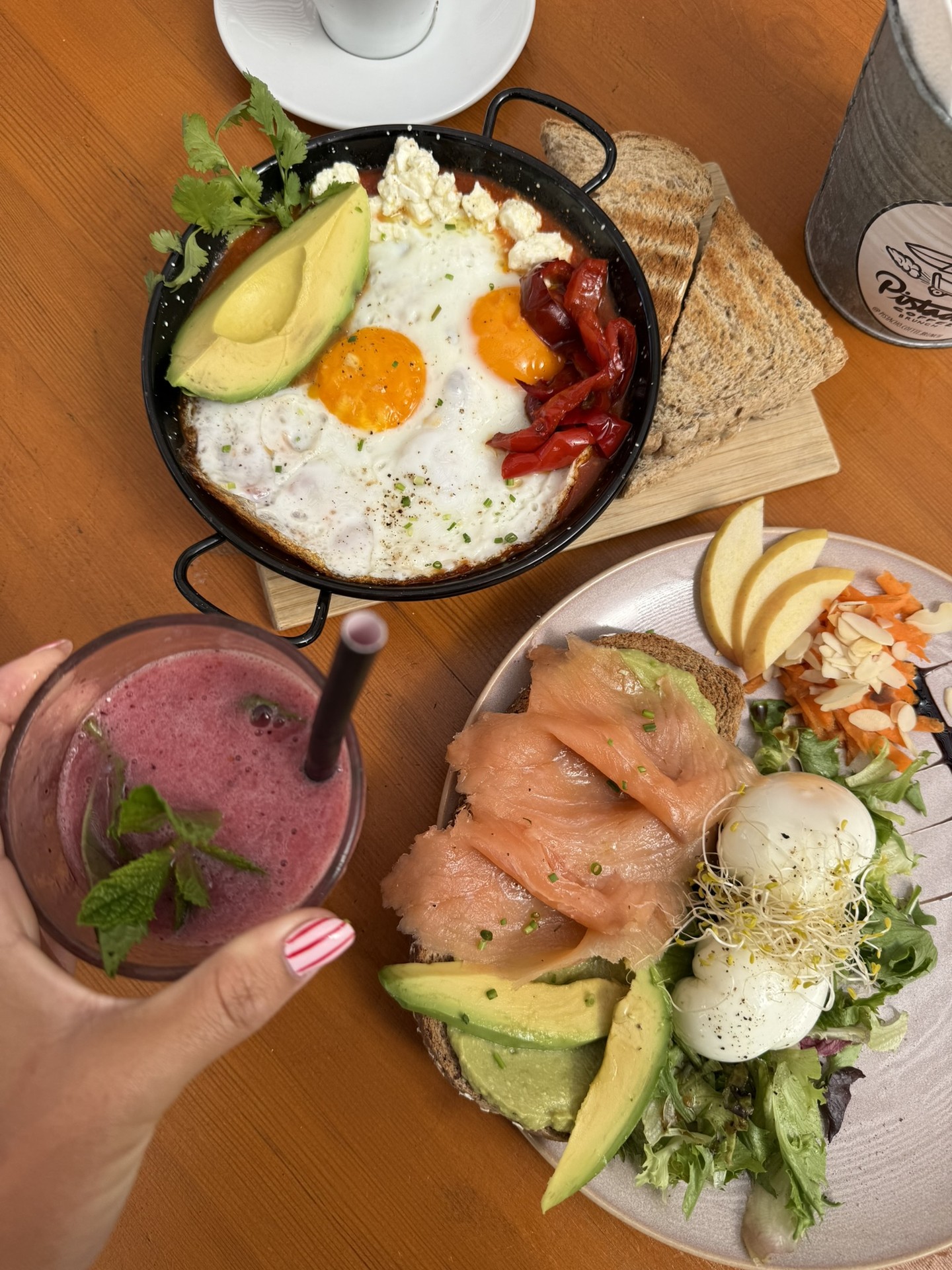Pistacho coffee brunch