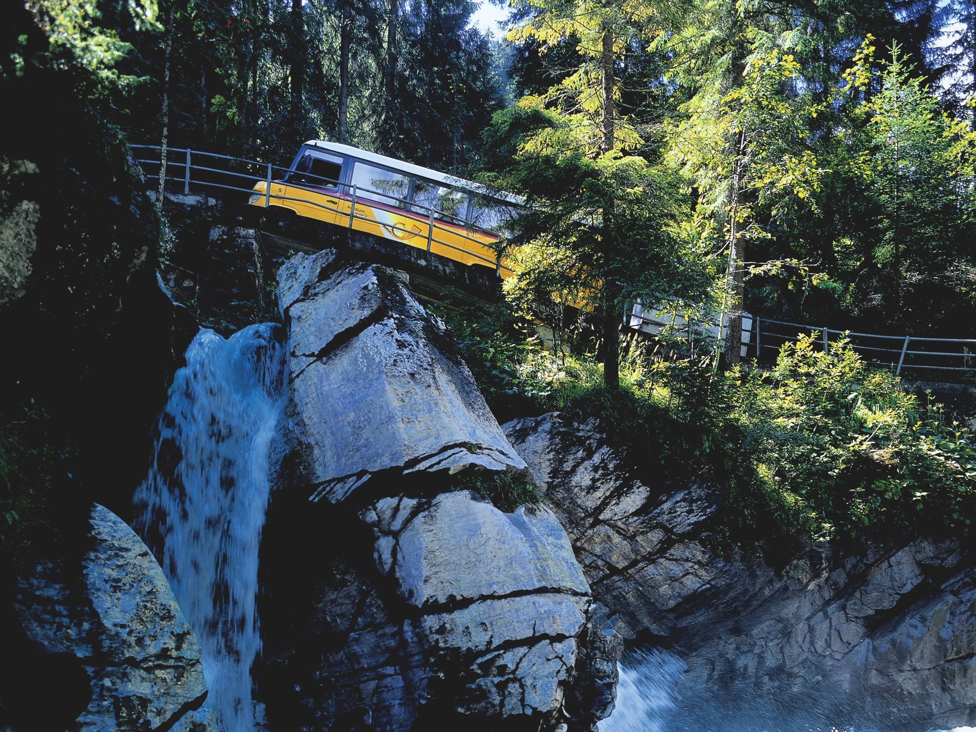  Postauto in Kiental