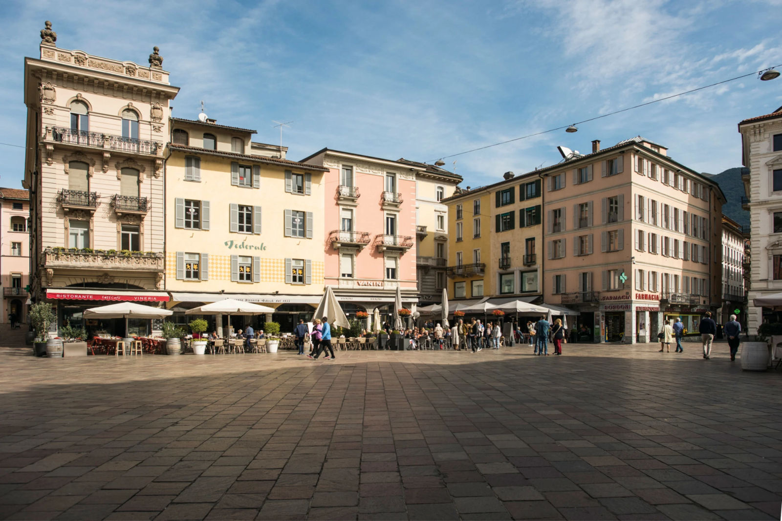 Lugano Piazza Riforma