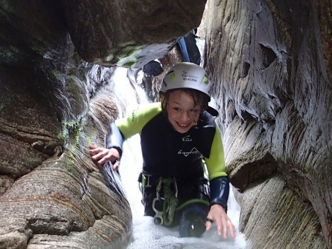 Kinder Canyoning Corippo