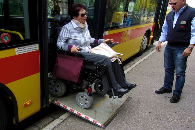 Rollstuhl Basel Ausstieg