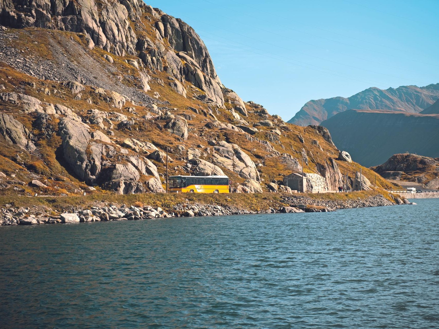 Postauto am Grimselpass