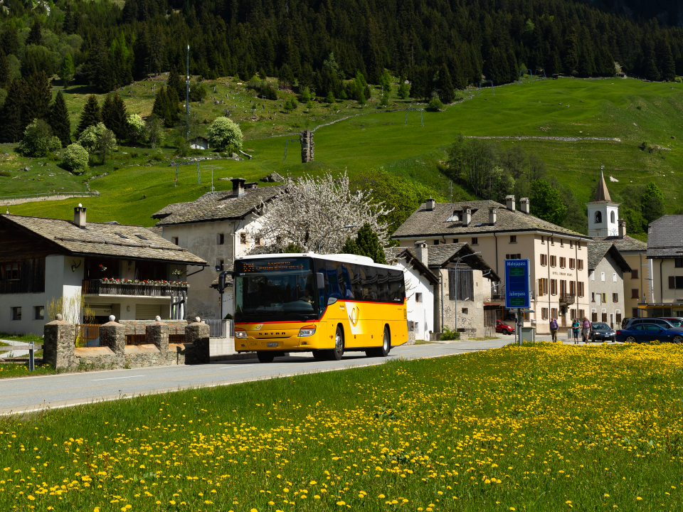 Postauto Malojapass Bergell