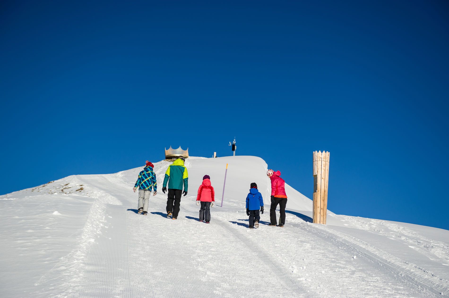 Männlichen Winterwandern