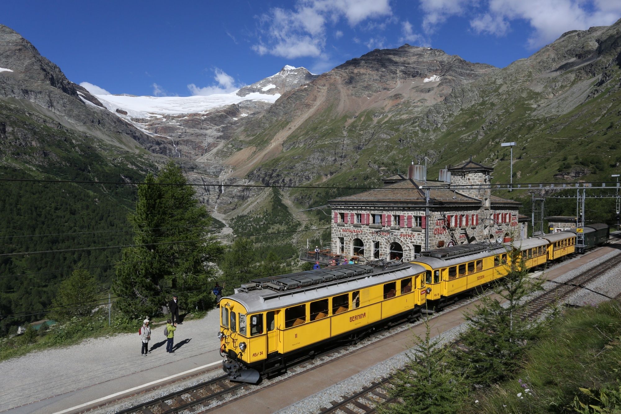 Rhätische Bahn Erlebniszug Engadin