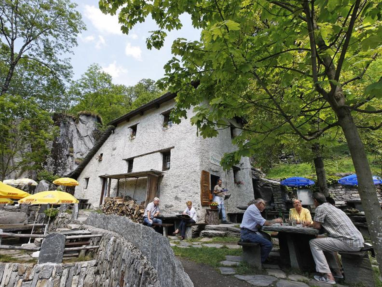 Tessin Grotto - zur Verfügung gestellt von: www.ticino.ch