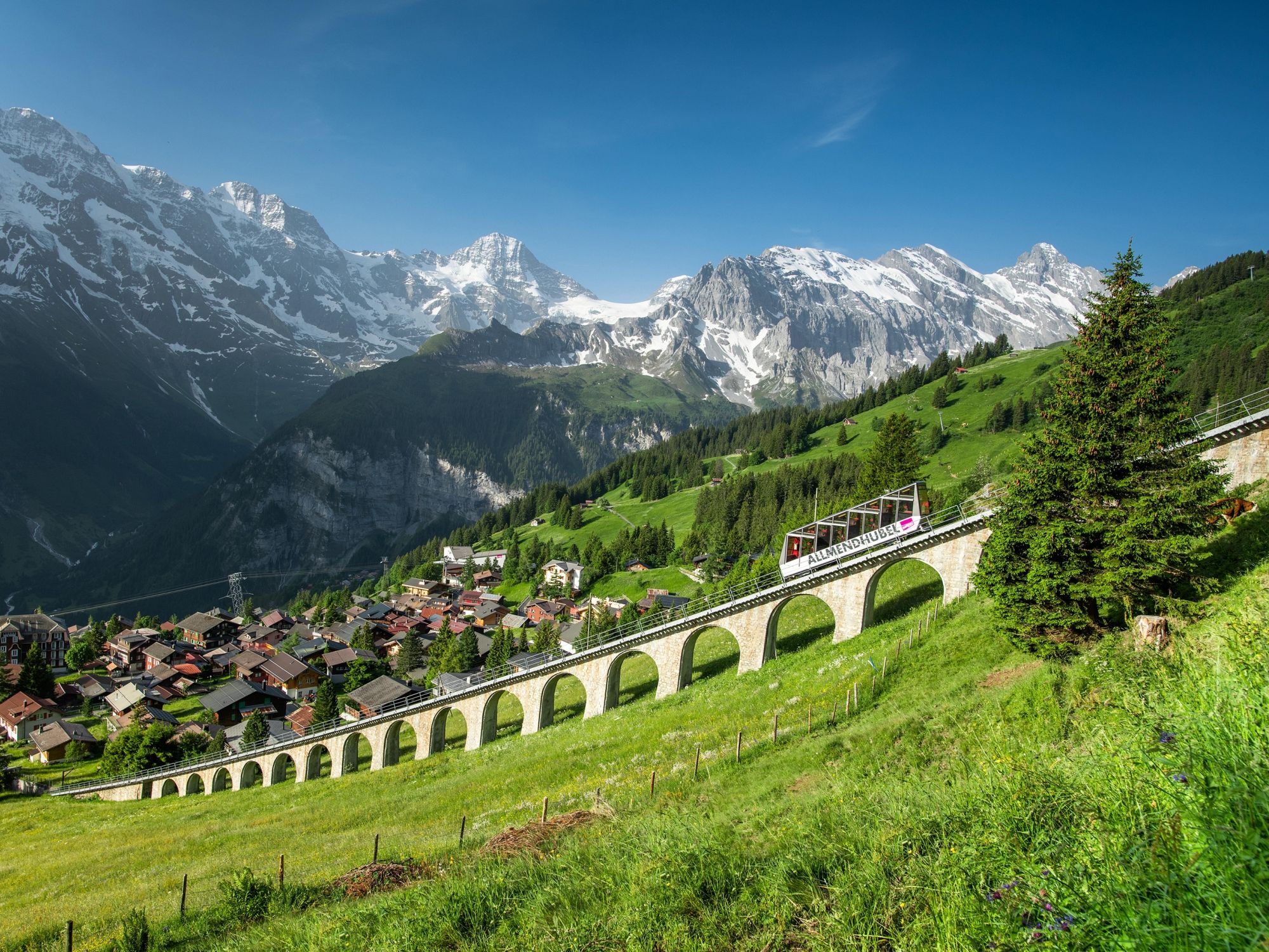 Familie Ausflug Schweiz Allmendhubel Schilthorn Bahn