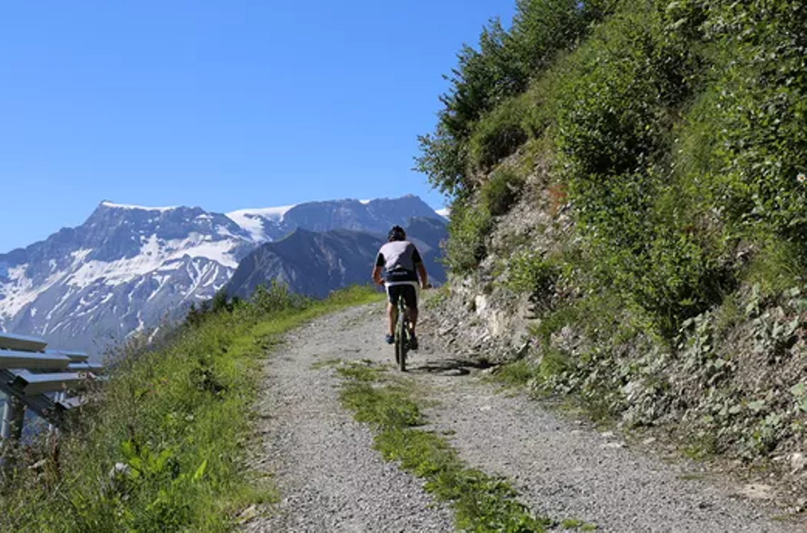 Tschentenalp mit dem Mountainbike