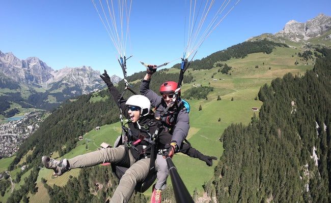 Zürich Gleitschirmfliegen Uetliberg 