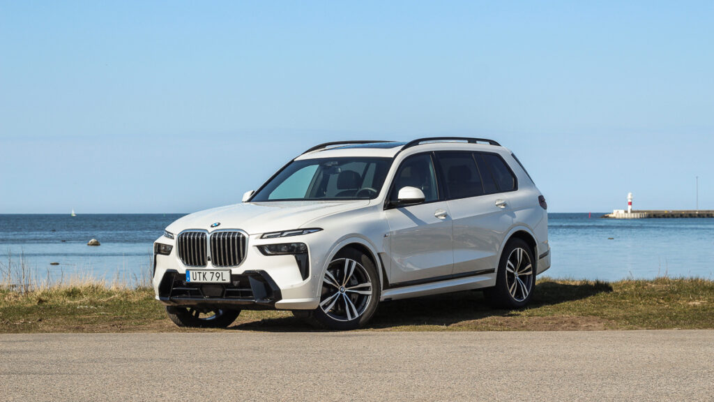 BMW X7
