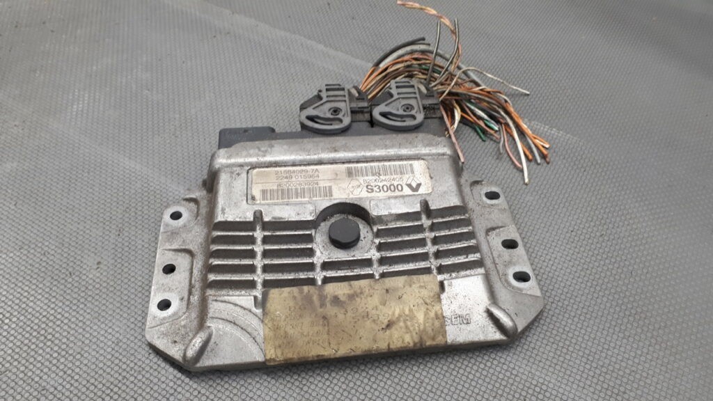 21584029-7a Komputer Megane II 1.6 16V