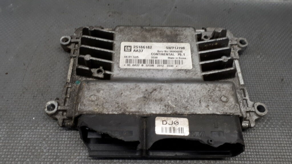 25186182 Sterownik silnika CHEVROLET CRUZE 1.8