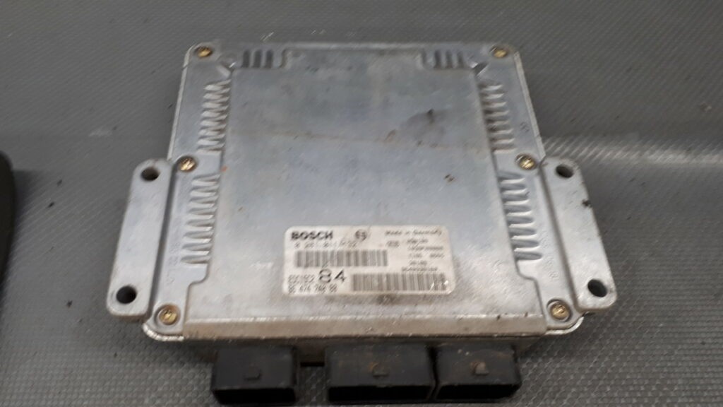 0281011132 sterownik silnika PEUGEOT 406 2.2 HDI