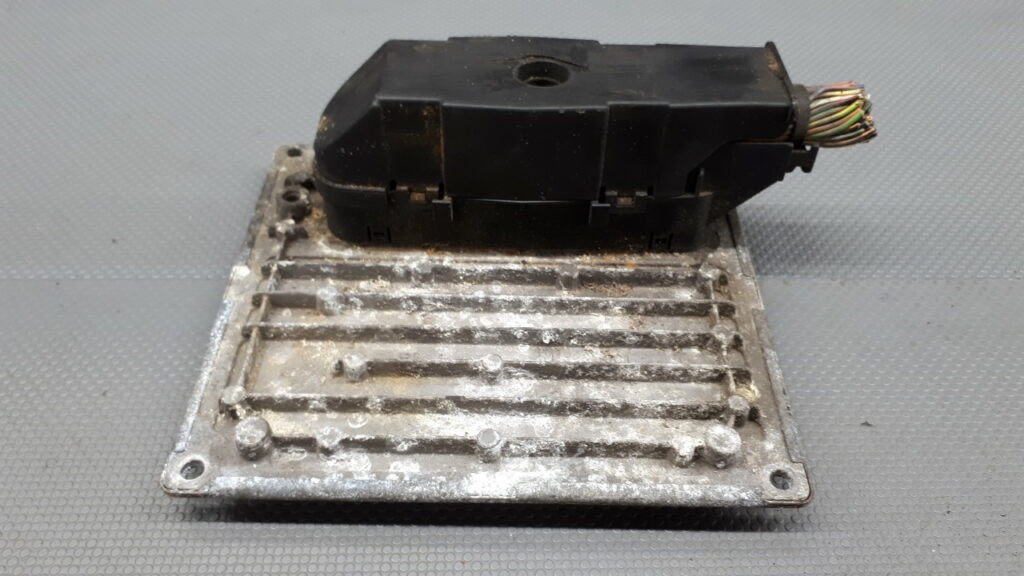 6S61-12A650-FF Komputer sterownik FORD FIESTA 1.8