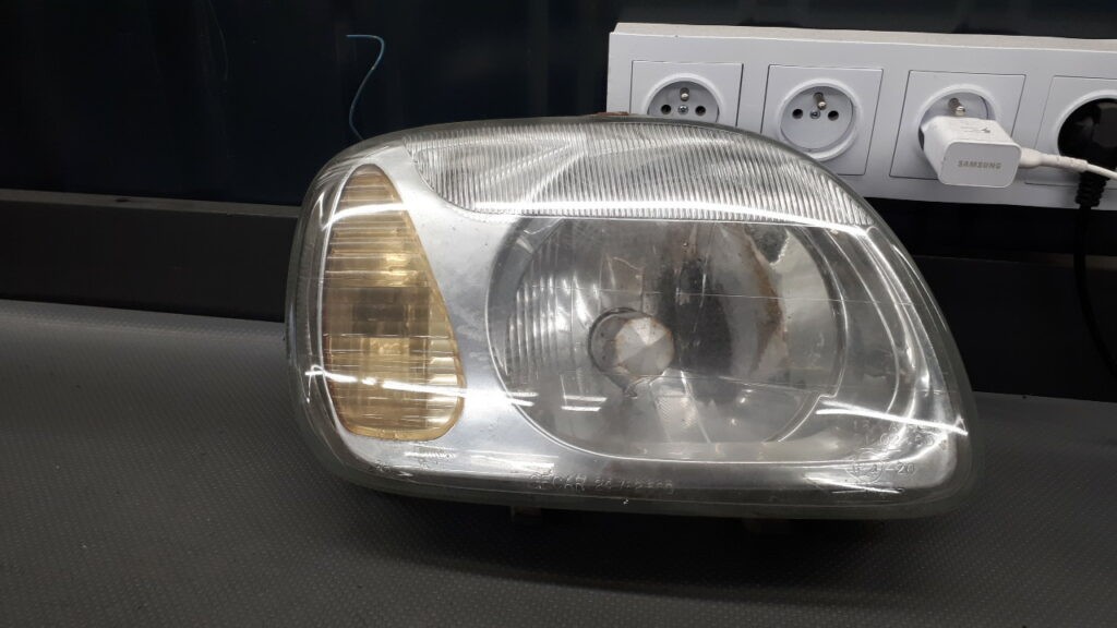 Reflektor prawy Nissan Micra K11 LIFT