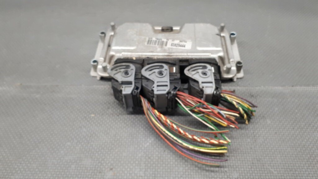 9657499880 Sterownik silnika Peugeot 307 1.6