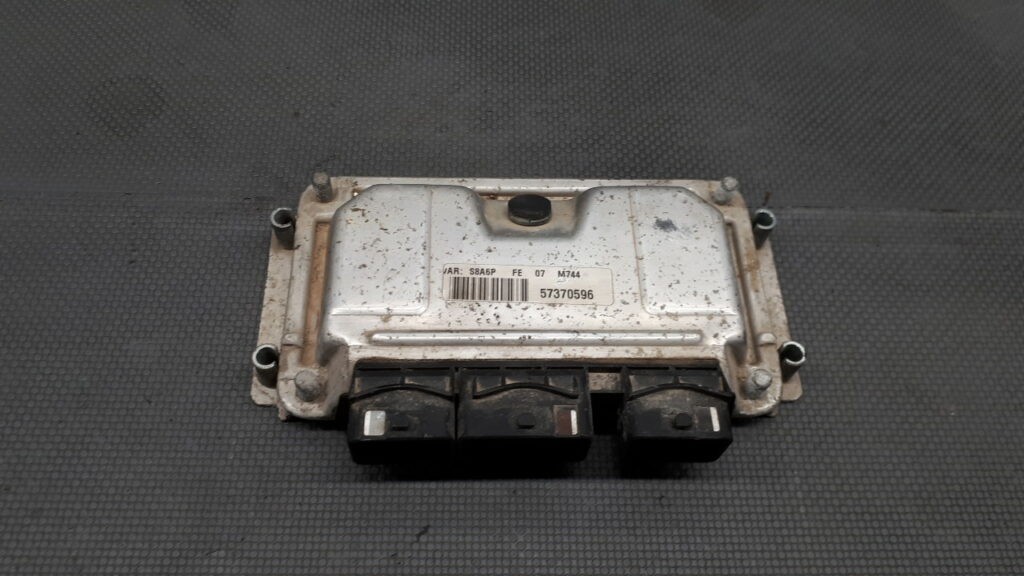 0261206246 Sterownik Silnika Peugeot 106 II 101 03R